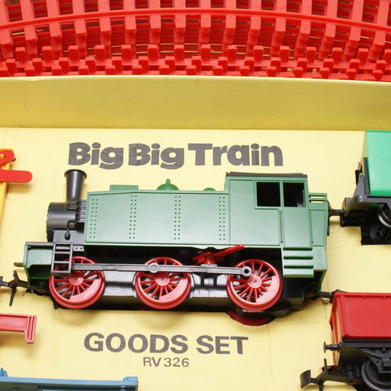 Sets The Big Big Train